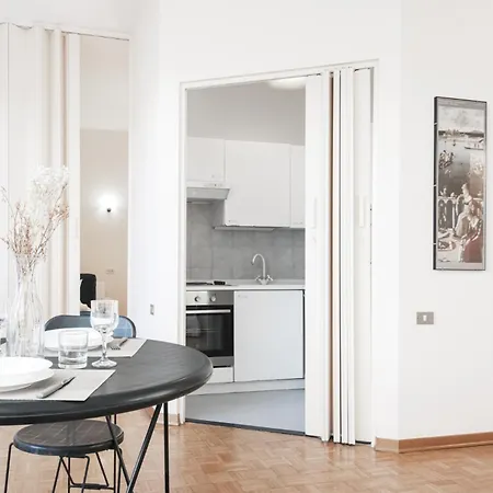 Easylife - - Romana 51 - Porta Romana アパート